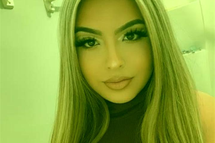 Penelope, 36, a red blue-eyed mixed companion based in Valdengo. Offering Tantra, GFE, Striptease. Available for incall and outcall, day and evening dates.