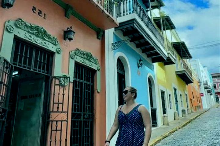 Penelope, 36 — Escort in Puerto Limon, Ecuador