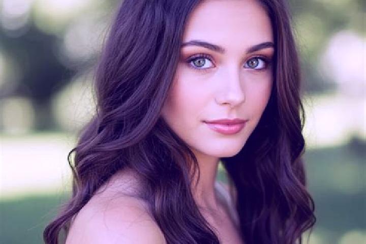 Penelope, 37, a brunette hazel-eyed mediterranean companion based in Warisoulx. Offering Girlfriend Experience, Prostate Massage, OWO. Available for incall a...