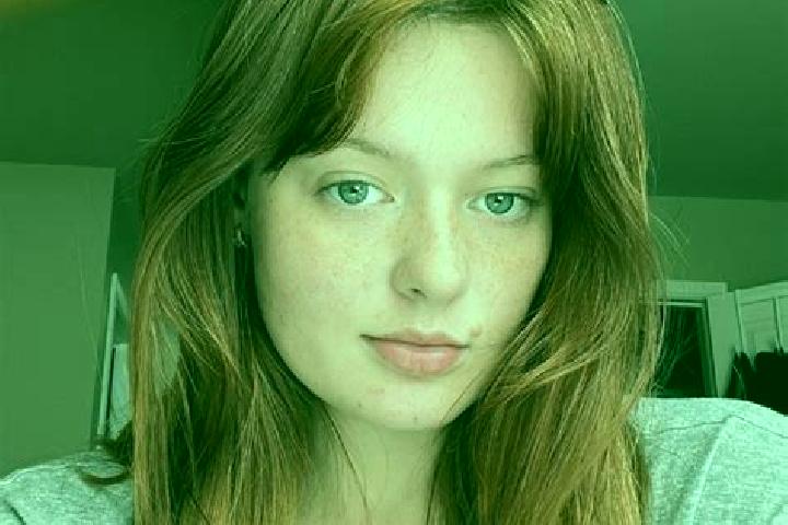 Penelope, 37, a chestnut grey-eyed caucasian companion based in Fort Dix. Offering Deep French Kissing, Erotic Massage, Duos, Couples. Available for incall a...