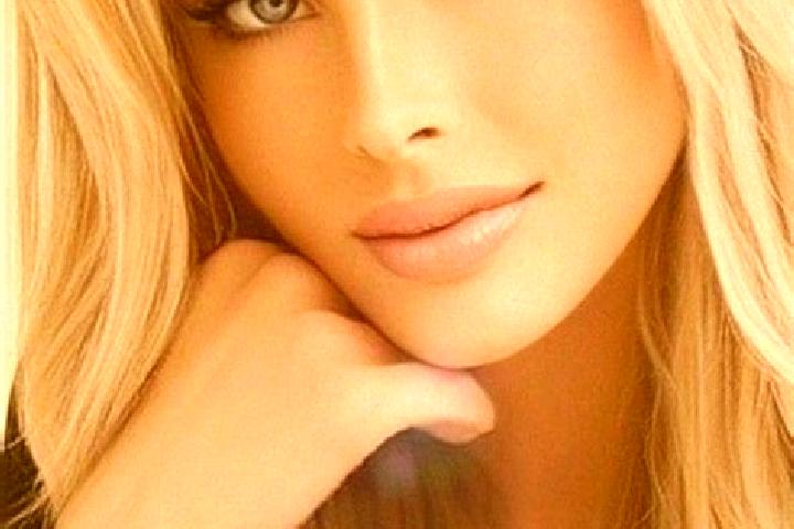 Penelope, 37, a dark blonde blue-eyed caucasian companion based in Mahis. Offering CIM, Party Girl, Domination. Available for incall and outcall, day and eve...