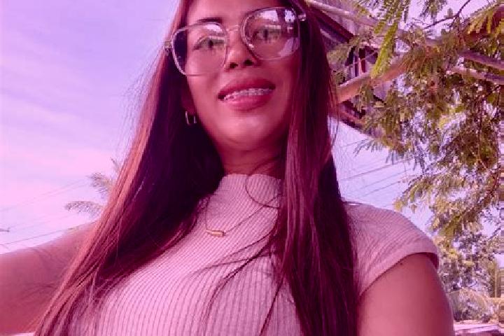 Penelope, 37 — Escort in Bagontapay, Philippines