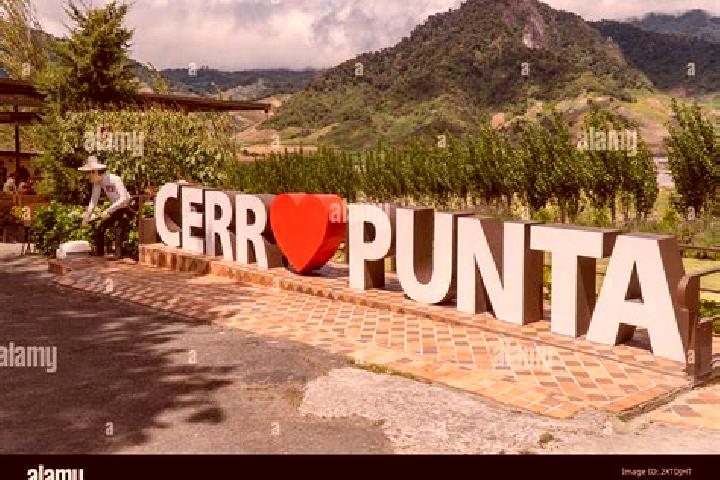 Penelope, 37 — Escort in Cerro Punta, Panama