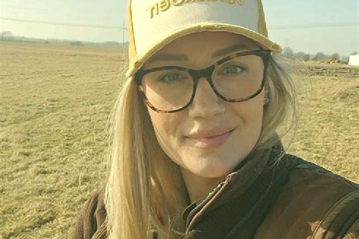 Penelope, 37 — Escort in Loeddekoepinge, Sweden