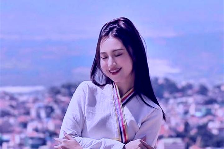 Penelope, 37 — Escort in Tangyan, Myanmar