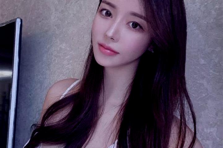 Penelope, 37 — Escort in Yingde er, China