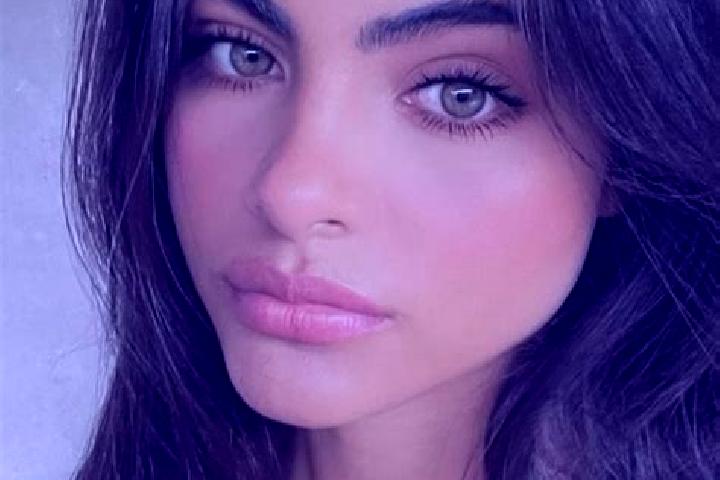 Penelope, 38, a black hazel-eyed caucasian companion based in Marsangy. Offering Dinner Date, CIM, Prostate Massage, Deep French Kissing. Available for incal...
