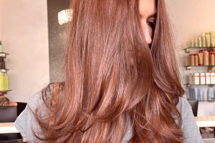 Penelope, 38, a chestnut brown-eyed mixed companion based in Kubar. Offering Domination, Roleplay. Available for incall and outcall, day and evening dates.