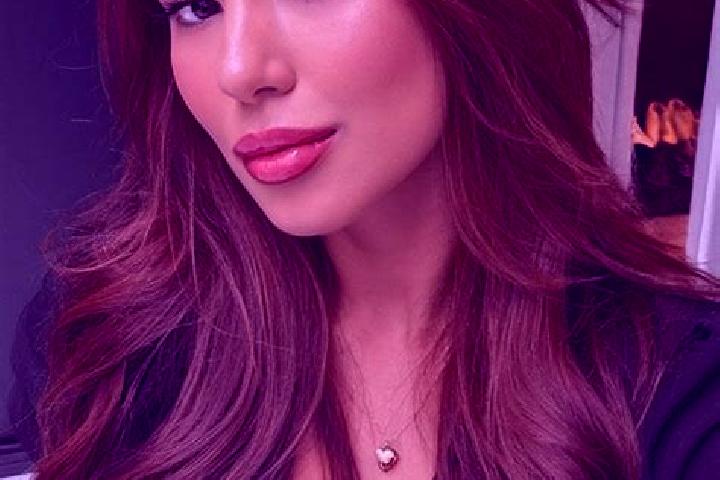 Penelope, 38, a chestnut dark-eyed latina companion based in Domicella. Offering Girlfriend Experience, Massage. Available for incall and outcall, overnight ...