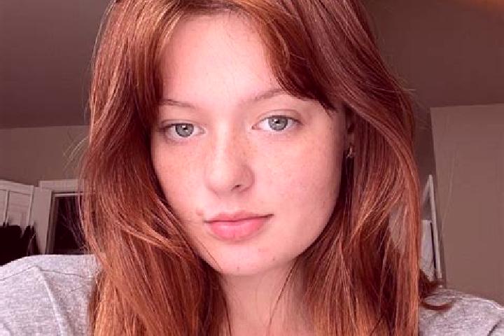 Penelope, 38, a red grey-eyed mediterranean companion based in Caseda. Offering Domination, Fetish, Erotic Massage, 69, GFE. Available for incall and outcall...