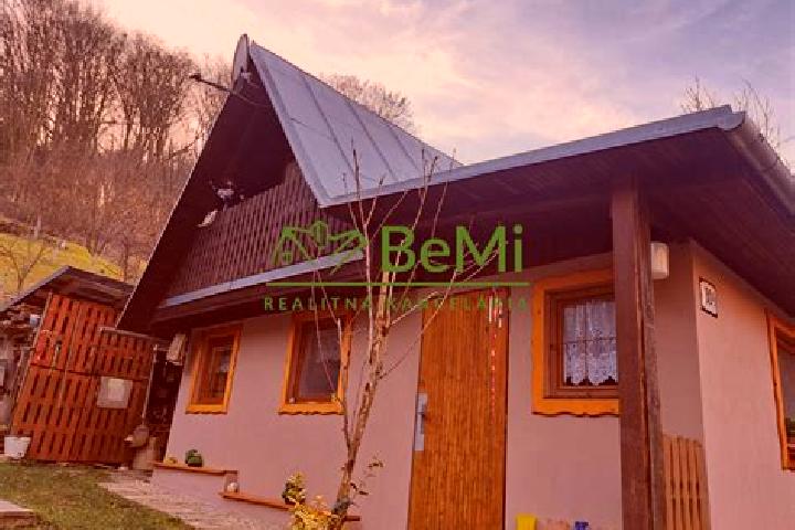 Penelope, 38 — Escort in Chocholna-Velcice, Slovakia