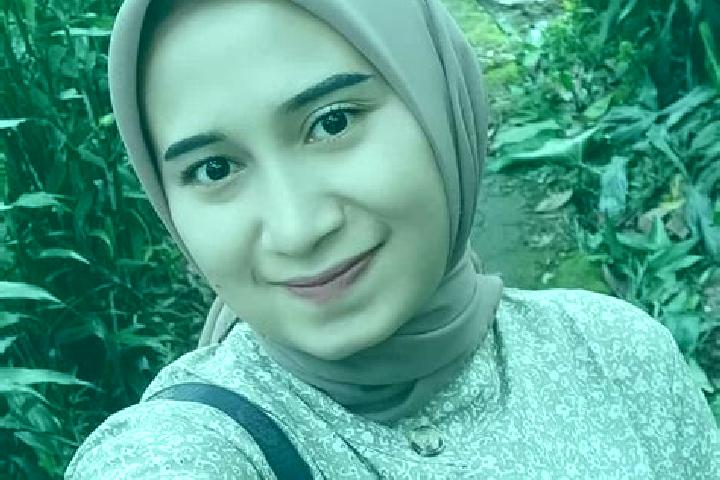 Penelope, 38 — Escort in Citapen, Indonesia