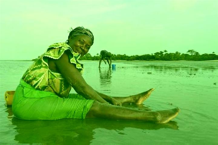Penelope, 38 — Escort in Massembe, Gambia