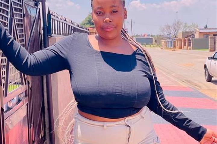 Penelope, 38 — Escort in Phomolong, South Africa