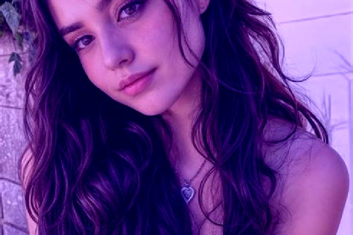 Penelope, 39, a brunette hazel-eyed middle eastern companion based in Maleville. Offering Fetish, CIM, OWO, Roleplay, Erotic Massage. Available for incall an...