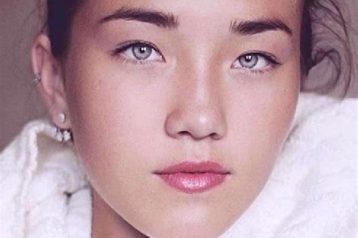 Piper, 20, a black grey-eyed caucasian companion based in Bosschenhoofd. Offering BDSM, Travel Companion, Deep French Kissing, Tantra, Duos. Available for in...