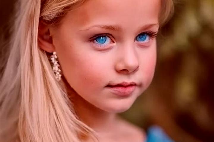 Piper, 20, a blonde blue-eyed mixed companion based in Asubulak. Offering Overnight, 69, CIM. Available for incall and outcall, day and evening dates.