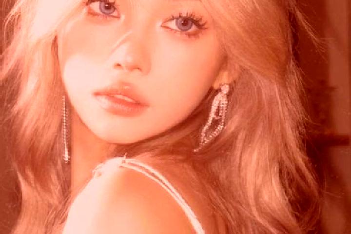 Piper, 20, a blonde brown-eyed asian companion based in Pajo. Offering Dinner Date, Overnight. Available for incall and outcall, overnight bookings available.