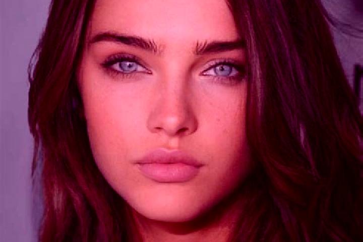 Piper, 20, a brunette grey-eyed mixed companion based in Quichuay. Offering Domination, GFE, CIM. Available for incall and outcall, day and evening dates.
