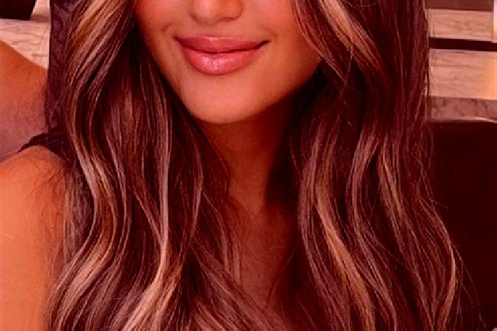Piper, 20, a dark blonde brown-eyed middle eastern companion based in Swimbridge. Offering CIM, Couples, Fetish, OWO, Erotic Massage. Available for incall an...