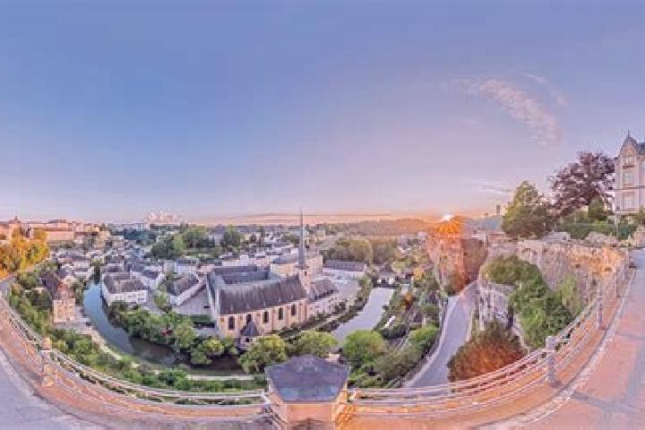 Piper, 20 — Escort in Clausen, Luxembourg