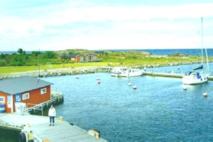 Piper, 20 — Escort in Finstroem, Aland Islands