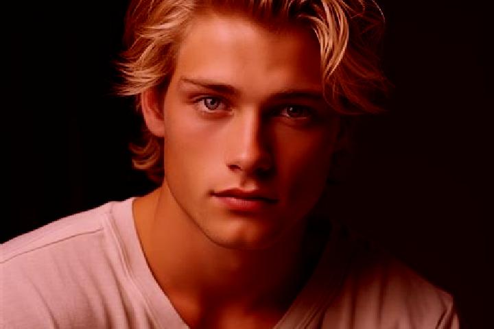 Piper, 21, a auburn amber-eyed european companion based in Sankt Lorenzen im Muerztal. Offering Deep French Kissing, Domination, Couples, Roleplay, OWO. Avai...
