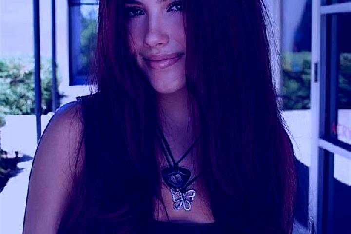 Piper, 21, a auburn dark-eyed caucasian companion based in Fenghui. Offering Travel Companion, GFE, BDSM. Available for incall and outcall, overnight booking...