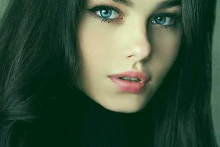 Piper, 21, a black blue-eyed slavic companion based in Phrom Phiram. Offering A-Level, GFE, Duos, Fetish. Available for incall and outcall, overnight booking...