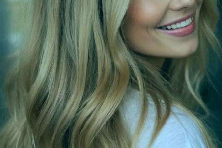 Piper, 21, a blonde hazel-eyed caucasian companion based in Emerald Lake Hills. Offering Girlfriend Experience, GFE, Couples, Party Girl, BDSM. Available for...