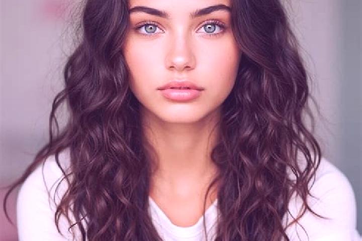 Piper, 21, a brunette grey-eyed mediterranean companion based in Santomenna. Offering OWO, Tantra, Dinner Date, BDSM. Available for incall and outcall, overn...