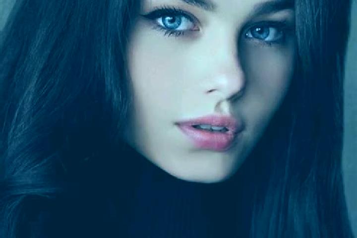 Piper, 21, a red dark-eyed caucasian companion based in Daryan. Offering Tantra, OWO. Available for incall and outcall, day and evening dates.