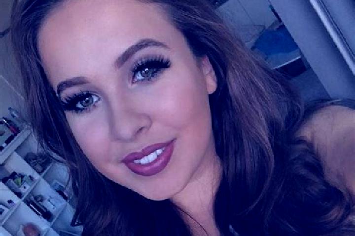 Piper, 21, a red grey-eyed caribbean companion based in Athens. Offering OWO, Striptease, Girlfriend Experience. Available for incall and outcall, day and ev...
