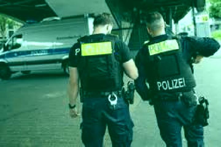 Piper, 21 — Escort in Fennpfuhl, Germany