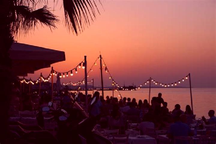 Piper, 21 — Escort in Vasilikon, Greece