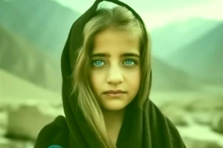 Piper, 22, a dark blonde grey-eyed middle eastern companion based in Makeng. Offering Overnight, OWO, Tantra, GFE. Available for incall and outcall, overnigh...
