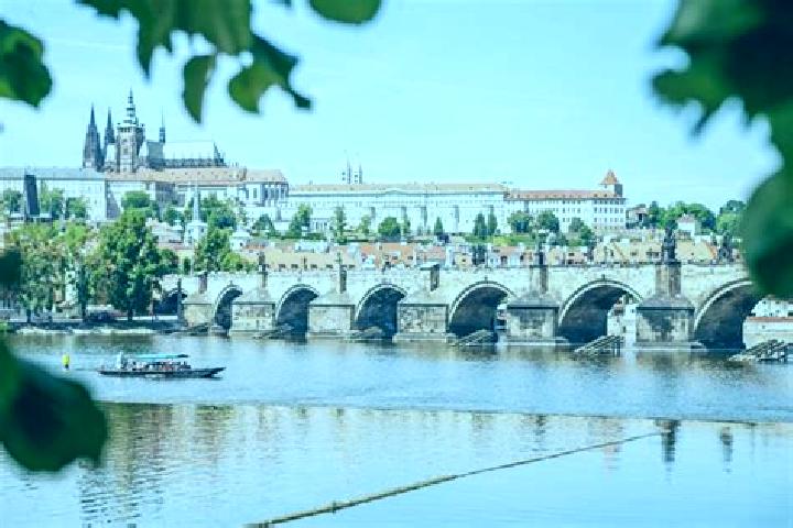 Piper, 22 — Escort in Bast, Czech Republic