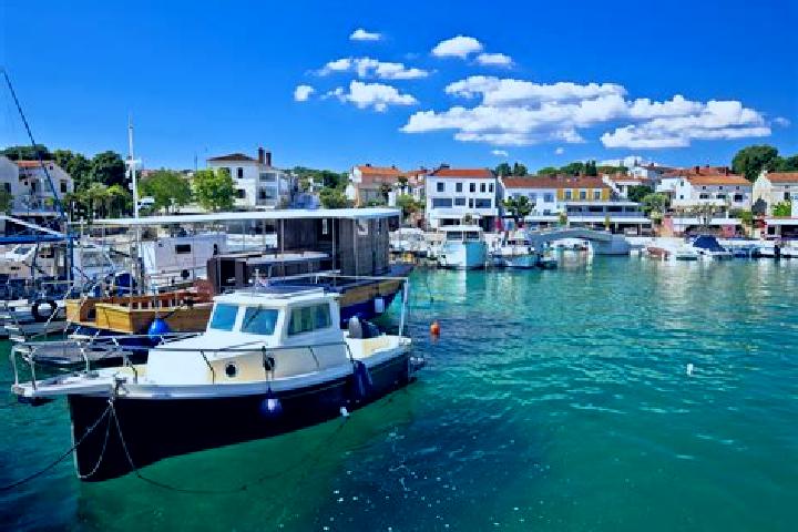 Piper, 22 — Escort in Njivice, Croatia