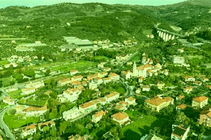 Piper, 22 — Escort in San Bartolomeo In Bosco, Italy
