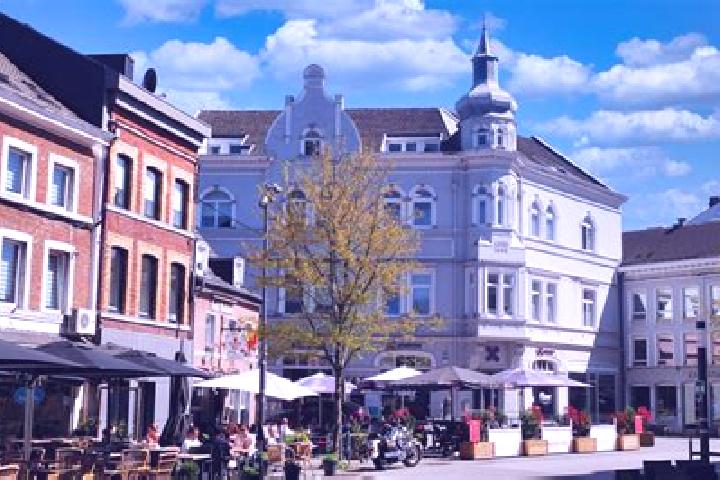 Piper, 22 — Escort in Spontin, Belgium