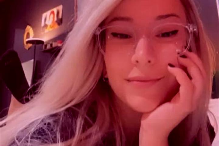 Piper, 23, a auburn blue-eyed mixed companion based in Lysa pod Makytou. Offering A-Level, Prostate Massage, Striptease, Overnight. Available for incall and ...