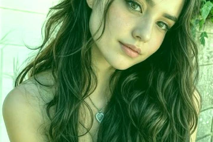 Piper, 23, a brunette hazel-eyed caribbean companion based in El Epazote. Offering GFE, Tantra, Striptease, Erotic Massage. Available for incall and outcall,...