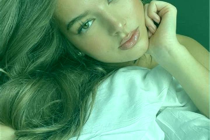 Piper, 23, a chestnut hazel-eyed european companion based in Pevek. Offering Striptease, Duos, Prostate Massage, Party Girl, OWO. Available for incall and ou...