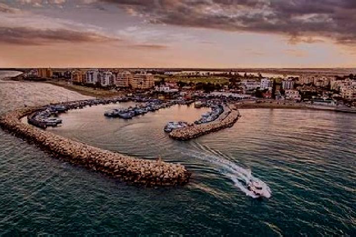 Piper, 23 — Escort in Meneou, Cyprus