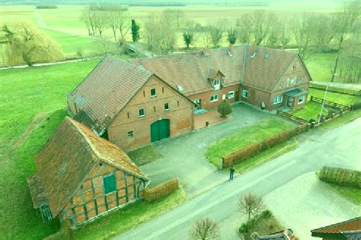 Piper, 23 — Escort in Winterfeld, Germany