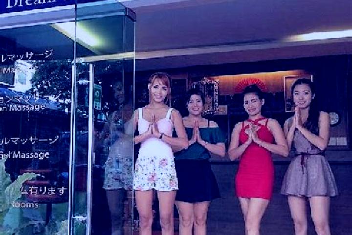 Piper, 24, a dark blonde dark-eyed asian companion based in Luisago. Offering Erotic Massage, OWO, 69, A-Level. Available for incall and outcall, overnight b...