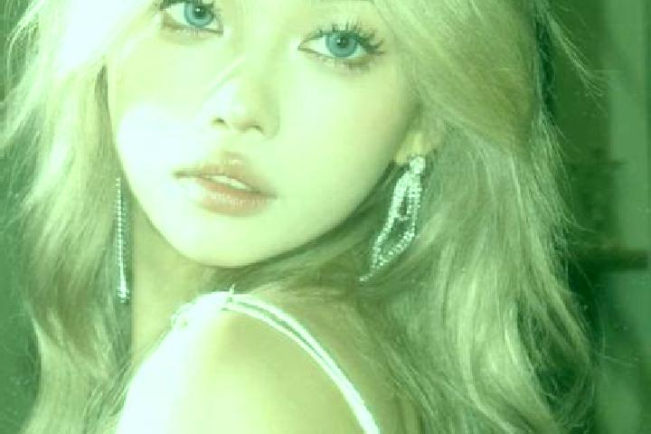 Piper, 24, a platinum blonde dark-eyed asian companion based in Taita. Offering Duos, OWO, BDSM, Couples, Fetish. Available for incall and outcall, day and e...
