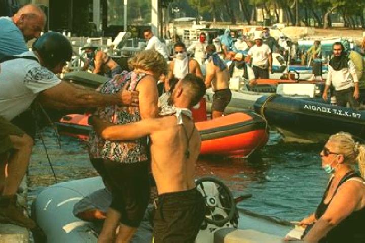 Piper, 24 — Escort in Anchialos, Greece