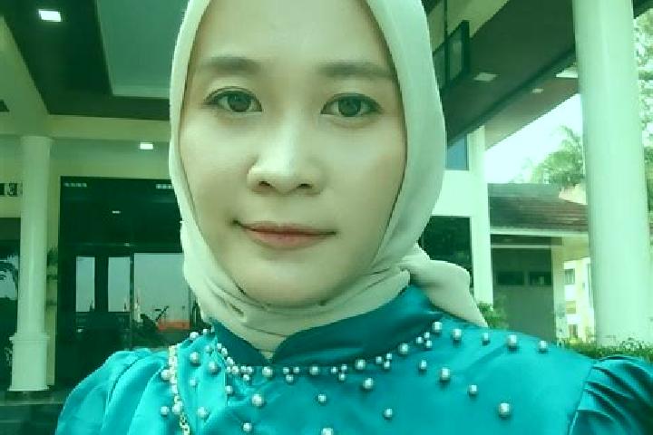 Piper, 24 — Escort in Gempolan Wetan, Indonesia