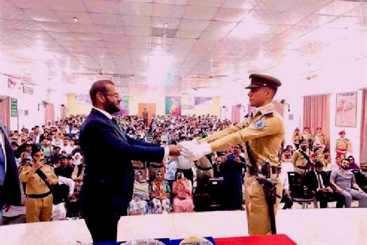 Piper, 24 — Escort in Raja Jang, Pakistan
